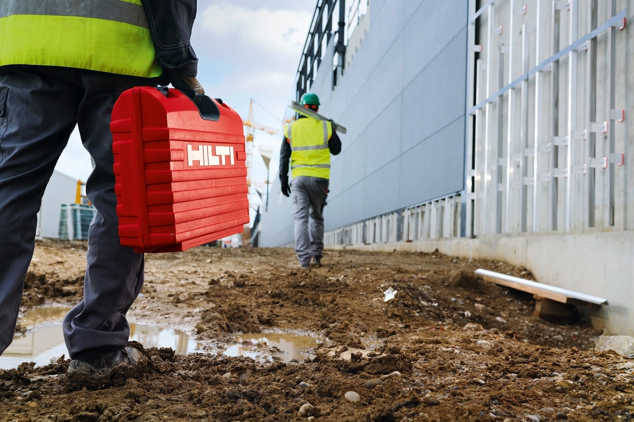 DALLA PROGETTAZIONE ALLA FASE DI POSA IN CANTIERE