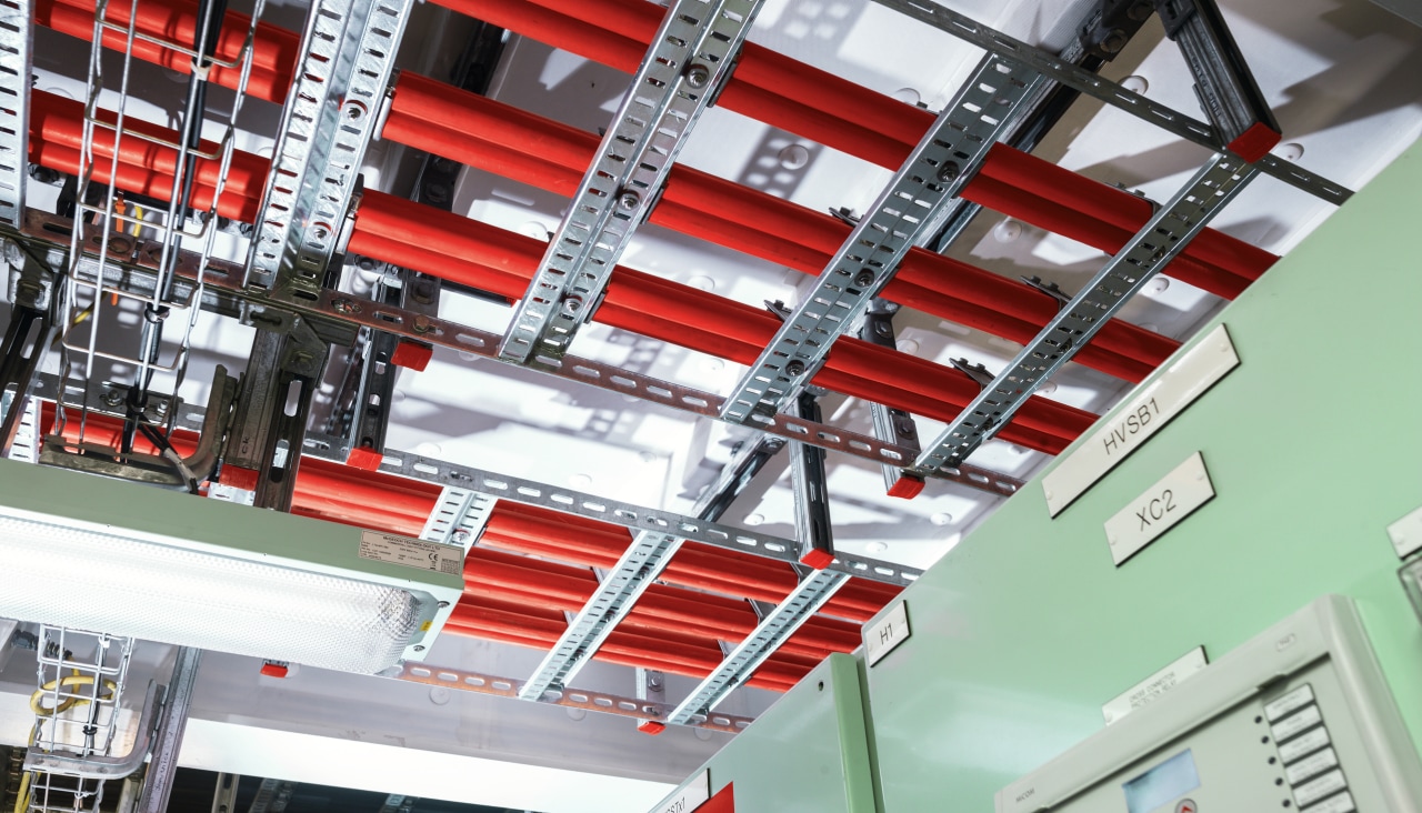 Supporti modulari per canaline elettriche e strade cavi