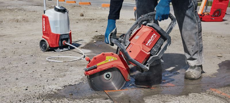 DSH 700-22 Akku-Trennschleifer (hinterer Handgriff) Akku-Trennschleifer mit hinterem Handgriff für schwere Arbeiten an Beton, Metall und Mauerwerk (Nuron Akku-Plattform) Anwendungen 1