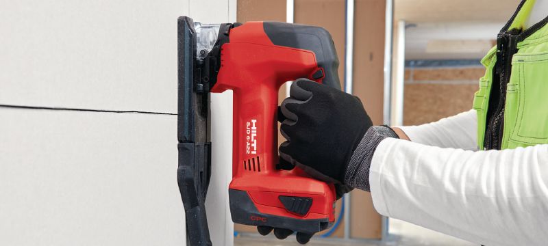 SJD 6-A22 Leistungsfähige Akku-Stichsäge (22 V) mit D-Griff an der Oberseite für hohen Arbeitskomfort und Führungssicherheit Anwendungen 1