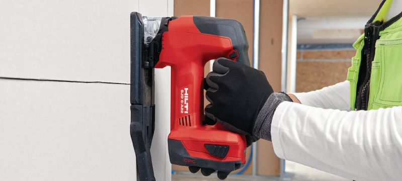 Seghetto alternativo cordless SJD 6-A22 Potente seghetto alternativo cordless da 22 V con maniglia superiore a D, per una comoda impugnatura e un maggior controllo nei tagli curvi Applicazioni 1