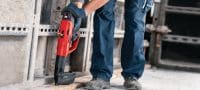 DX 5-MX Bolzensetzgerät Hohe Produktivität und Vielseitigkeit mit digitalfähigem, voll automatischem Bolzensetzgerät; für magazinierte Nägel Anwendungen 1