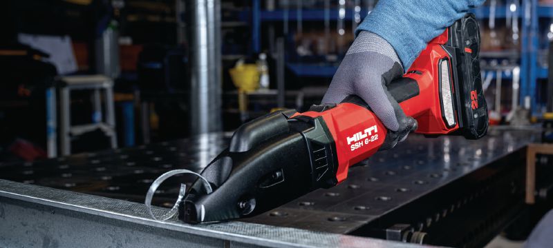 Cesoie cordless SSH 6-22 Cesoia cordless a doppia lama ad alta capacità per tagli rapidi di lamiere, profilati e condotti HVAC fino a 2,5 mm│12 gauge (piattaforma batteria Nuron) Applicazioni 1