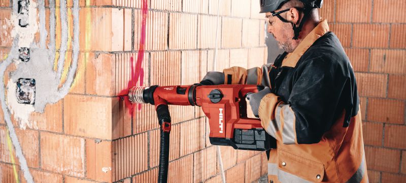 Perforatore a batteria TE 60-22 Perforatore potente e cordless SDS Max (TE-Y) dall'elevato rapporto peso-potenza per la foratura pesante e la scalpellatura nel calcestruzzo e nella muratura (batteria Nuron) Applicazioni 1