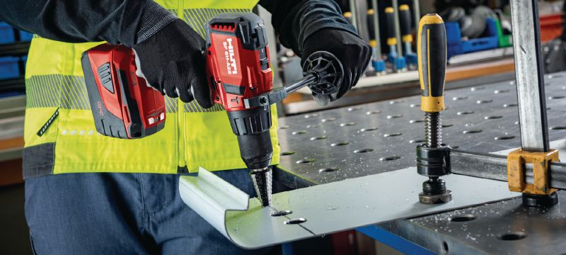 Trapano a percussione a batteria SF 6H-A22 Potente trapano a percussione a batteria da 22 V con Active Torque Control e frizione elettronica per uso universale su legno, metallo, muratura e altri materiali Applicazioni 1