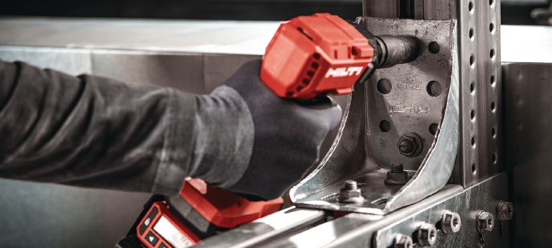 MT-THB OC vite con testa a martello Elemento di fissaggio per profili scatolari MT-90 H Applicazioni 1