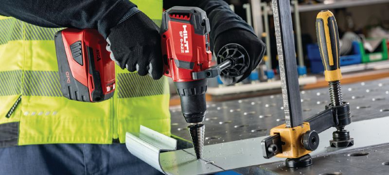 Trapano avvitatore a batteria SF 6-A22 Potente trapano avvitatore a batteria da 22 V con Active Torque Control e frizione elettronica per uso universale su legno, metallo e altri materiali Applicazioni 1