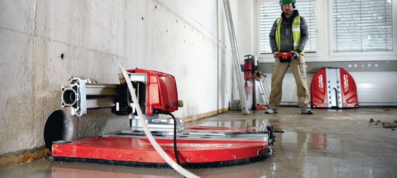 Wandsägeblatt SPX LCS Equidist (60HY: passend für Hilti, Husqvarna® und Tyrolit®) Wandsägeblatt (5–10 kW) der Ultimate-Leistungsklasse für hohe Geschwindigkeiten und längere Lebensdauer in armiertem Beton (60HY-Aufnahme kompatibel mit Hilti, Husqvarna® und Tyrolit® Wandsägen) Anwendungen 1