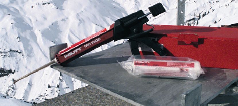 Ancorante chimico HIT-ICE Ancorante chimico a iniezione ad alte prestazioni per ancoraggi su calcestruzzo a temperature sottozero Applicazioni 1