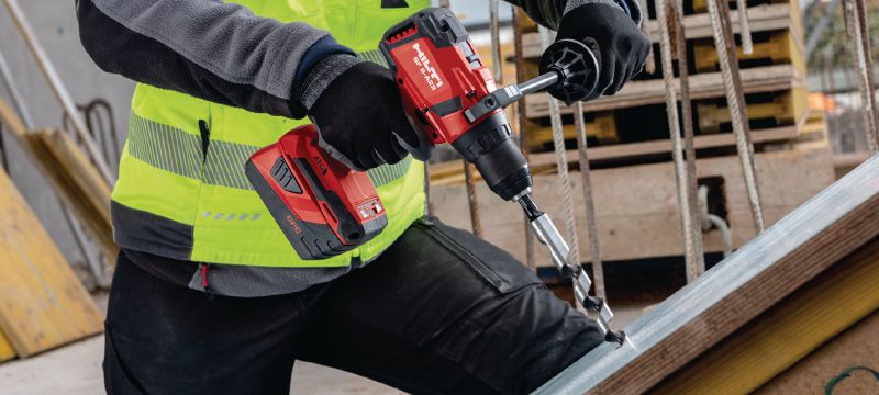 Trapano avvitatore a batteria SF 6-A22 Potente trapano avvitatore a batteria da 22 V con Active Torque Control e frizione elettronica per uso universale su legno, metallo e altri materiali Applicazioni 1