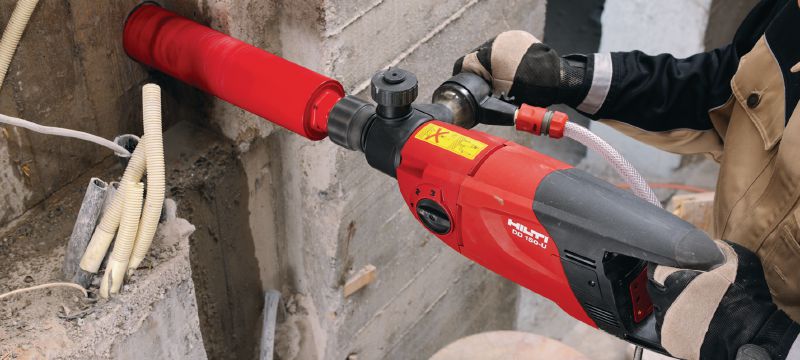 SPX-L Bohrkrone für handgeführte Anwendungen Bohrkrone der Ultimate-Leistungsklasse für handgeführtes Kernbohren in allen Betonsorten bis <2,5 kW Anwendungen 1