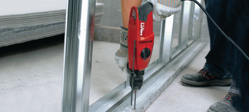 TE 2-S Kompakter SDS Plus (TE-C) Bohrhammer mit drei Funktionen – für Hammerbohren, Bohren mit Feinschlag und Bohren ohne Schlag Anwendungen 1