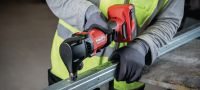Akku-Nibbler SPN 6-A22 Wendiger und vielseitiger Akku-Nibbler für Freiformschnitte in nahezu allen Well- und Trapezblechen sowie in C-, L- und U-Profilen bis zu einer Stärke von 2,0 mm Anwendungen 4